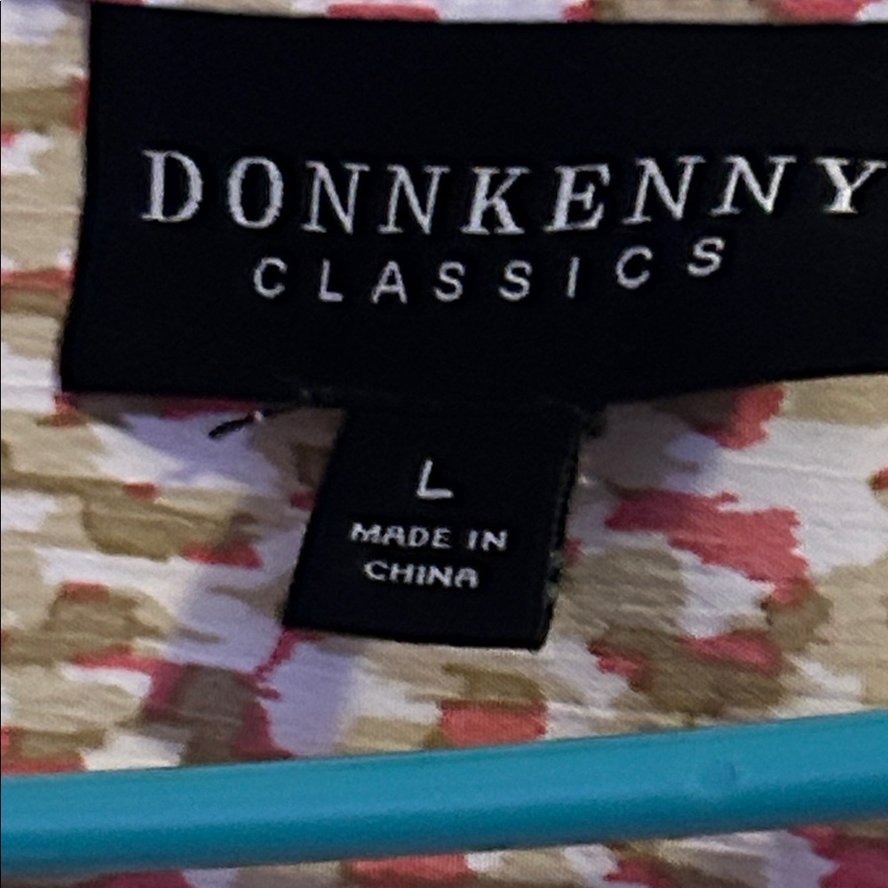 Women's Button Down Shirt - Multicolor Pattern - image 6